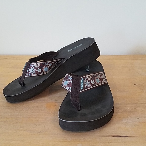 teva mandalyn wedge flip flops